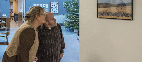 Spjald Plejehjem. FotoGruppen MidtWest har fået tilladelse til at vi bruger fotoet