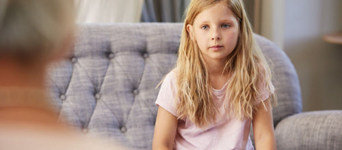 Vil du give familier og børn med behov for særlig støtte en hånd i ryggen?