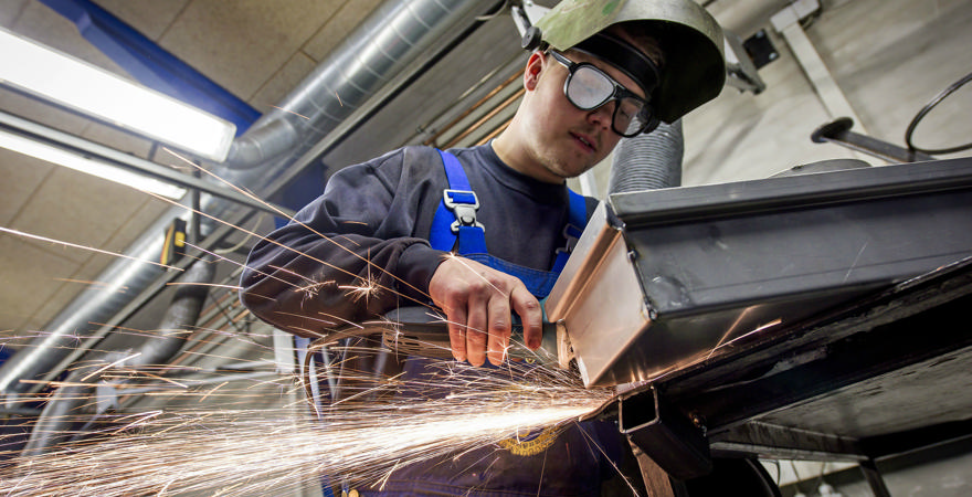 Flere unge vestjyder vælger erhvervsuddannelser