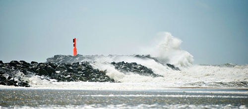 De lokale er vant til storm i Hvide Sande.