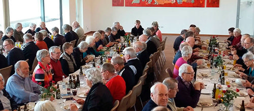 Åbne seniormøder supplerer kommunens forebyggende hjemmebesøg