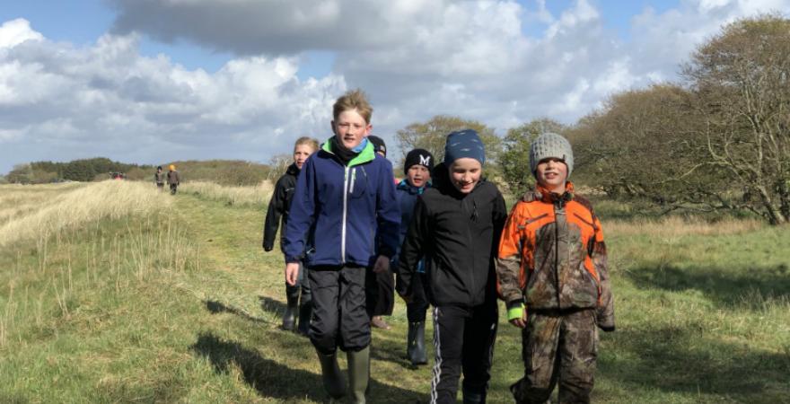 I Naturens Rige går børnene naturligvis til fritidsaktivitet i naturen