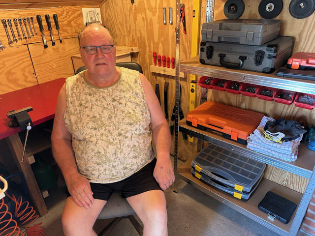 Billede af Jens Jørgen i værkstedet